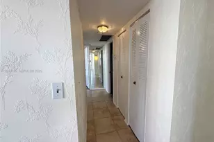 1351 NE Miami Gardens Dr, Miami, FL 33179 - Photo 13