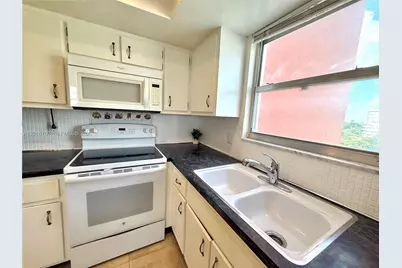 1351 NE Miami Gardens Dr #626E, Miami, FL 33179 - Photo 7