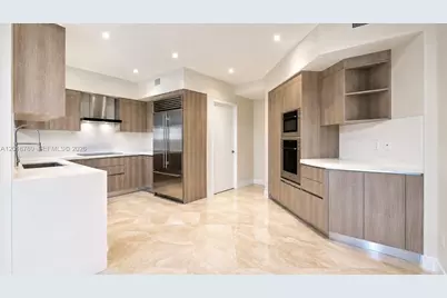 737 Crandon Blvd #402, Key Biscayne, FL 33149 - Photo 3