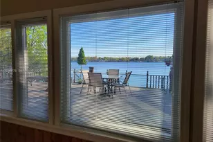 605 Hilltop Dr, White Lake, MI 48386 - Photo 17