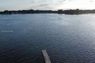 605 Hilltop Dr, White Lake, MI 48386 - Photo 9