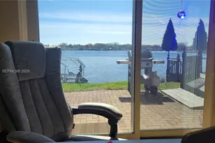 605 Hilltop Dr, White Lake, MI 48386 - Photo 19