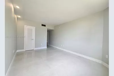 1985 S Ocean Dr #2K, Hallandale Beach, FL 33009 - Photo 9