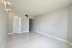 1985 S Ocean Dr, Hallandale Beach, FL 33009 - Photo 9