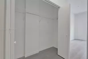 1567 NW 1st St, Miami, FL 33125 - Photo 11