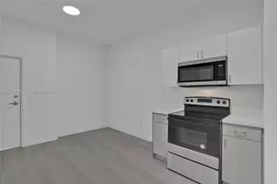 1567 NW 1st St, Miami, FL 33125 - Photo 5