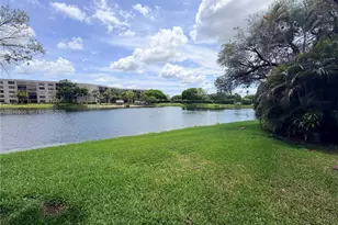 11423 NW 10th St, Pembroke Pines, FL 33026 - Photo 1