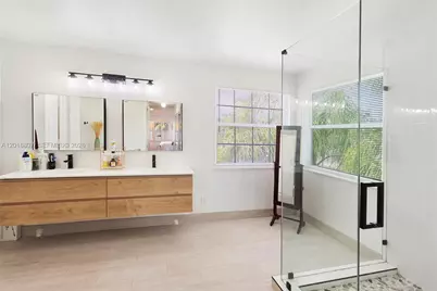 18222 SW 27th St, Miramar, FL 33029 - Photo 15