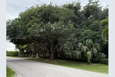 25945 SW 197th Ave, Homestead, FL 33031 - Photo 3