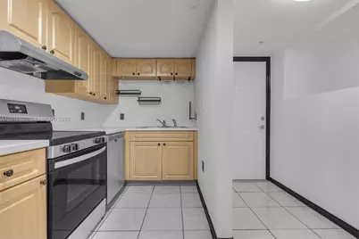 102 SW 6th Ave #201, Miami, FL 33130 - Photo 5