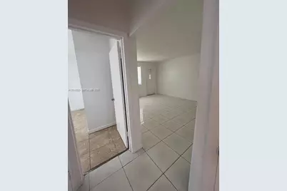 901 SW 4th Ter, Hallandale Beach, FL 33009 - Photo 17