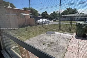 901 SW 4th Terrace, Hallandale Beach, FL 33009 - Photo 21
