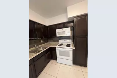 901 SW 4th Ter, Hallandale Beach, FL 33009 - Photo 11
