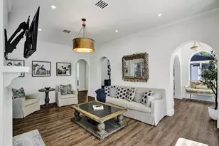 1128 Tyler St, Hollywood, FL 33019 - Photo 3