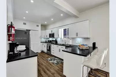 1128 Tyler St, Hollywood, FL 33019 - Photo 11