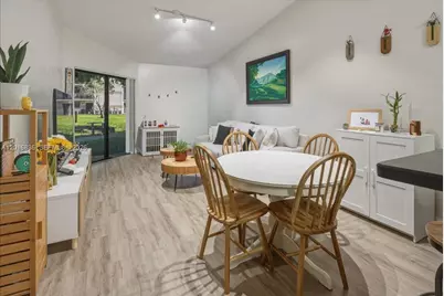 9860 Nob Hill Ln #9860, Sunrise, FL 33351 - Photo 7