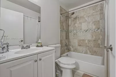 9860 Nob Hill Ln #9860, Sunrise, FL 33351 - Photo 15