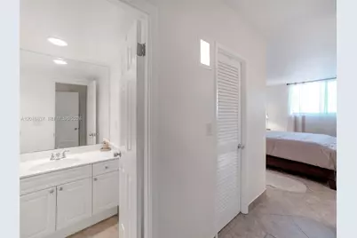 19380 Collins Ave #1020, Sunny Isles Beach, FL 33160 - Photo 11