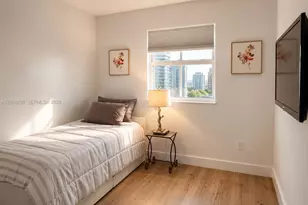 185 SE 14th Terrace, Miami, FL 33131 - Photo 7