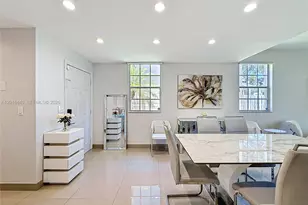 952 Sevilla Cir, Weston, FL 33326 - Photo 9