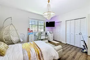 952 Sevilla Cir, Weston, FL 33326 - Photo 21