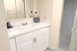 1301 NE Miami Gardens Dr, Miami, FL 33179 - Photo 19
