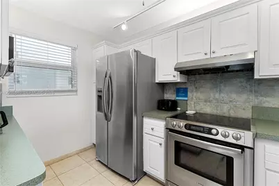 1391 S Ocean Blvd #409, Pompano Beach, FL 33062 - Photo 5