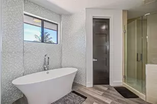 18101 NW 85th Ave, Hialeah, FL 33015 - Photo 39