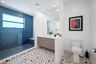 8915 NW 161st Terrace, Miami Lakes, FL 33018 - Photo 15
