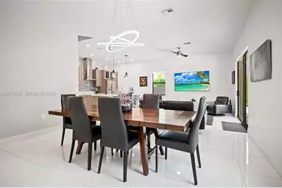 8915 NW 161st Ter, Miami Lakes, FL 33018 - Photo 9