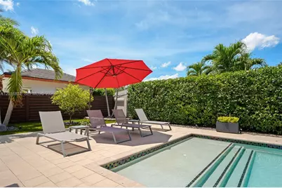 8915 NW 161st Ter, Miami Lakes, FL 33018 - Photo 23