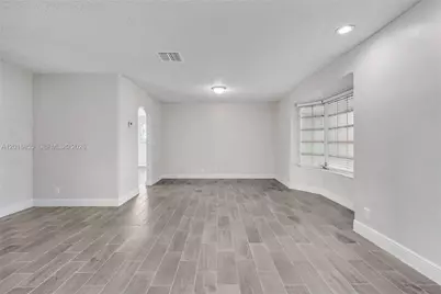 4301 NW 35th Ave, Lauderdale Lakes, FL 33309 - Photo 3