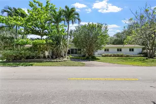 7800 SW 132nd St, Pinecrest, FL 33156 - Photo 1