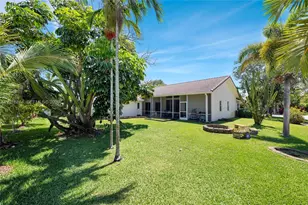 701 SW 93rd Terrace, Pembroke Pines, FL 33025 - Photo 23