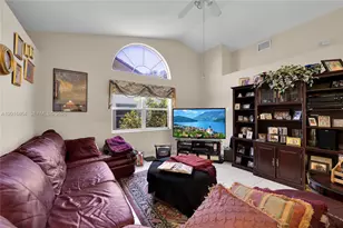 701 SW 93rd Terrace, Pembroke Pines, FL 33025 - Photo 17