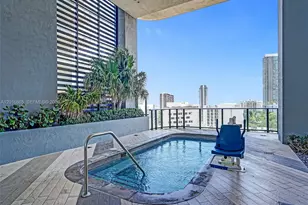 121 NE 34th St, Miami, FL 33137 - Photo 45