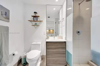 121 NE 34th St #1406A, Miami, FL 33137 - Photo 25