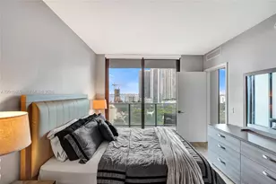 121 NE 34th St, Miami, FL 33137 - Photo 29