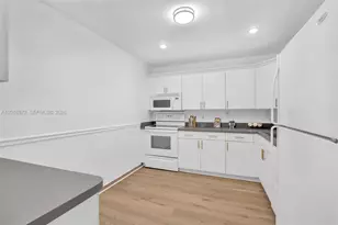 8280 SW 24th St, North Lauderdale, FL 33068 - Photo 13
