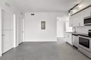 1536 NW 15th Ave, Miami, FL 33125 - Photo 3
