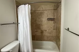 1555 N N Treasure Dr, North Bay Village, FL 33141 - Photo 21