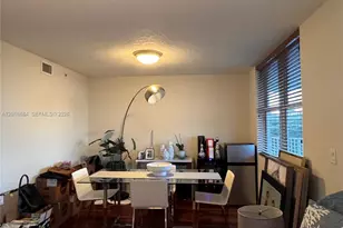 1555 N N Treasure Dr, North Bay Village, FL 33141 - Photo 5