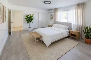 1969 N Glades Dr, North Miami Beach, FL 33162 - Photo 1