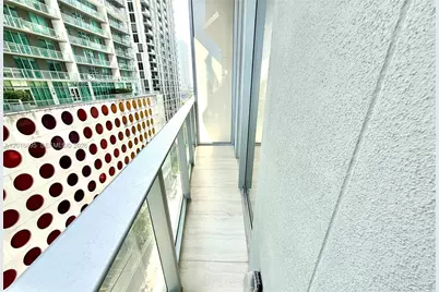 77 SE 5 St #1213, Miami, FL 33131 - Photo 13