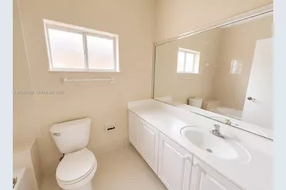 705 SE 13th Ter #., Homestead, FL 33033 - Photo 7