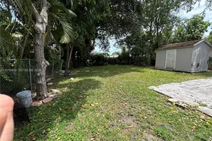 2843 SW 37th Ct, Miami, FL 33134 - Photo 17
