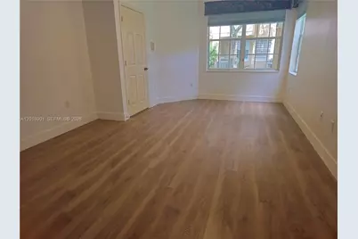 14715 Balgowan Rd #104-9, Miami Lakes, FL 33016 - Photo 3