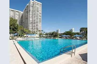 600 Three Islands Blvd #304, Hallandale Beach, FL 33009 - Photo 11