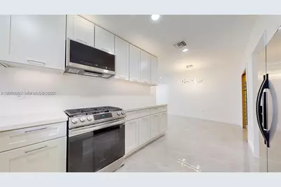 15704 SW 302nd Ter #15704, Homestead, FL 33033 - Photo 7