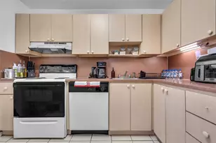 7400 Miami Lakes Dr, Miami Lakes, FL 33014 - Photo 15